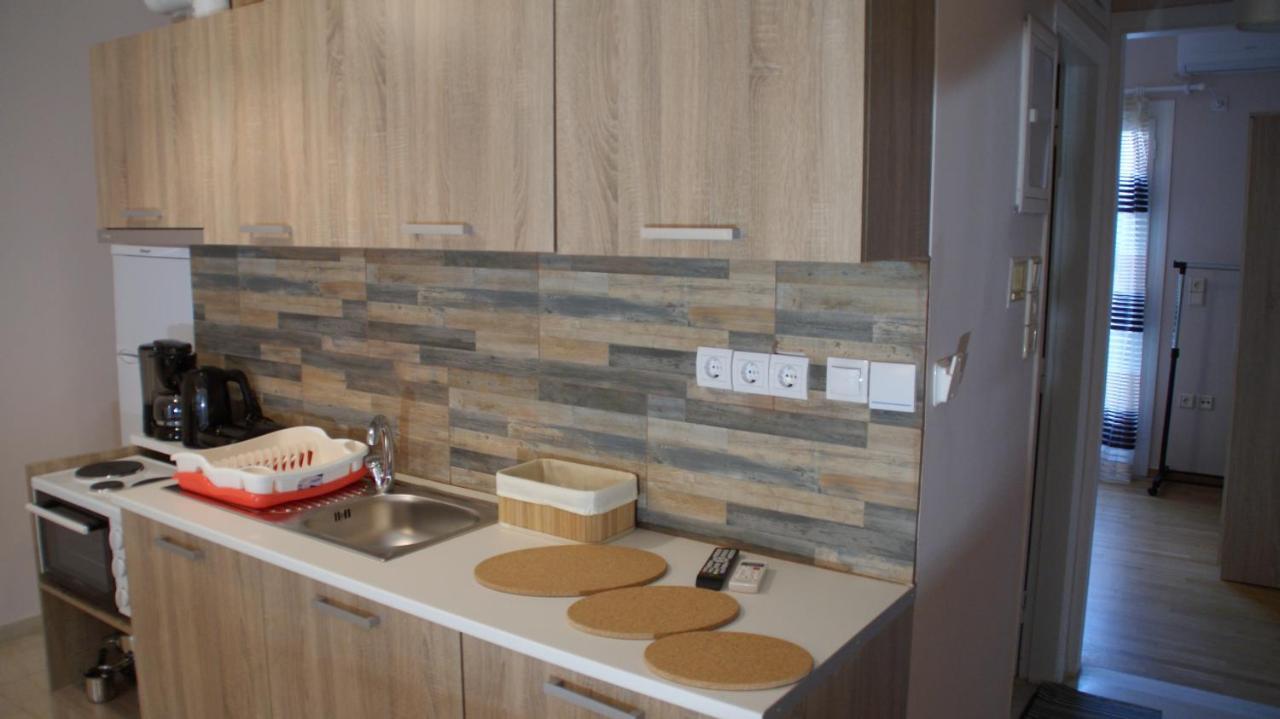 The Victoria Square Apartments Atene Esterno foto