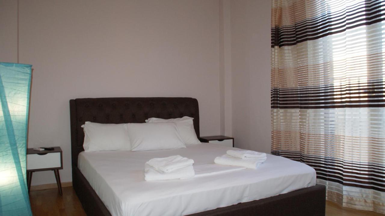 The Victoria Square Apartments Atene Esterno foto