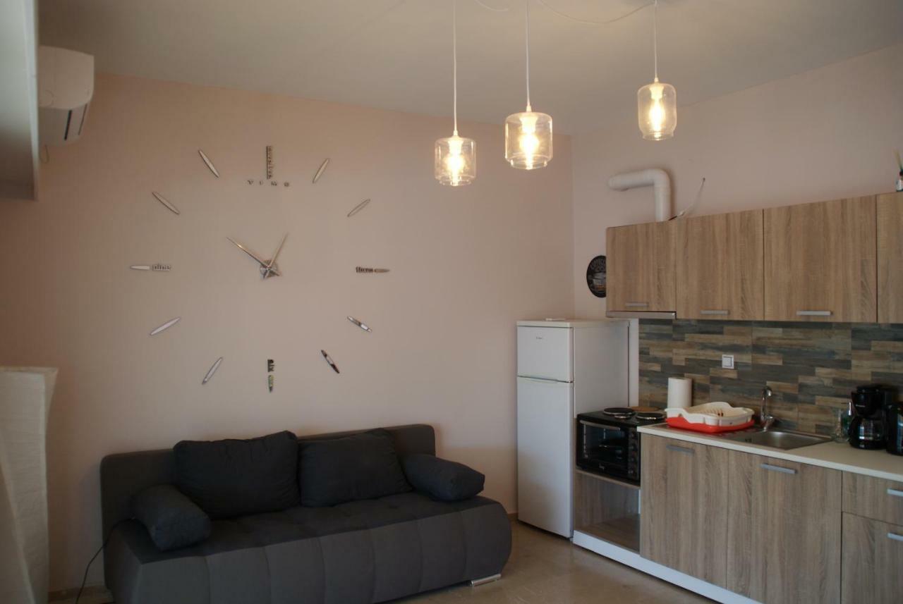 The Victoria Square Apartments Atene Esterno foto